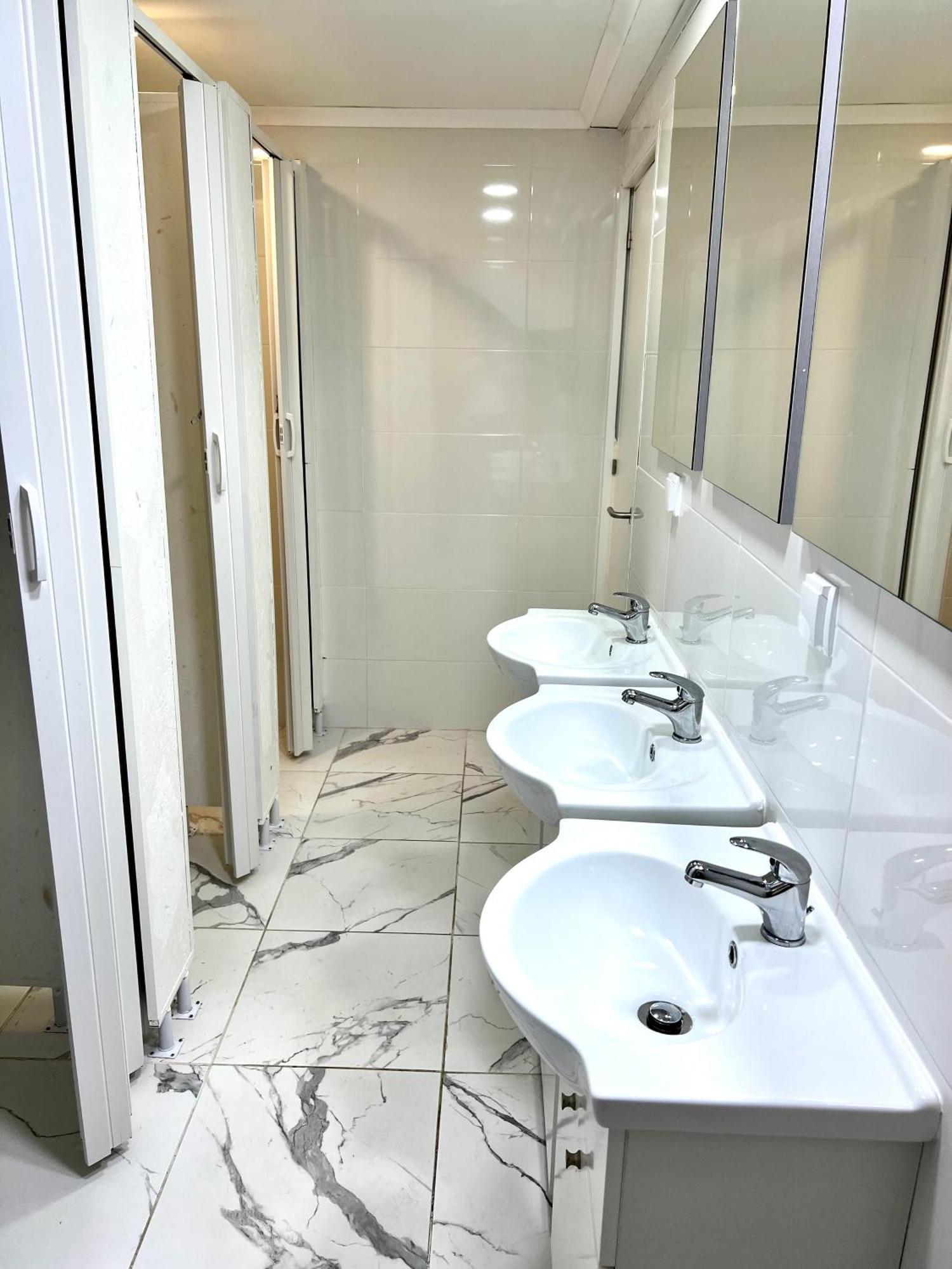 Oeiras Beach Private Room 9 - Double Bedroom With Shared Bathroom & Terrace Exterior foto
