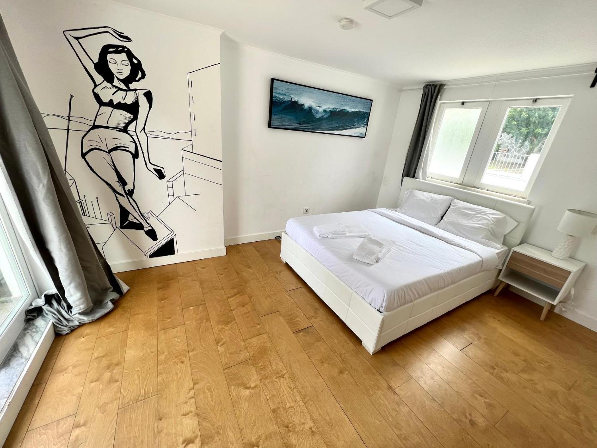 Oeiras Beach Private Room 9 - Double Bedroom With Shared Bathroom & Terrace Exterior foto
